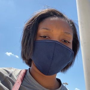 Meet your Posher, Denisha